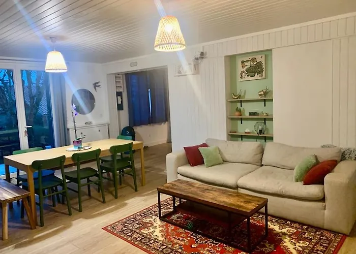 Casa de Férias De France Chez Fati Les Brunels